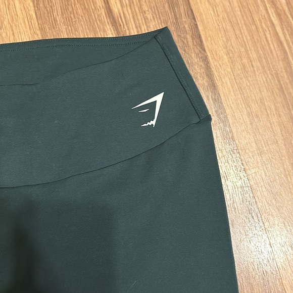 Gymshark forest green leggings - Picture 2 of 3